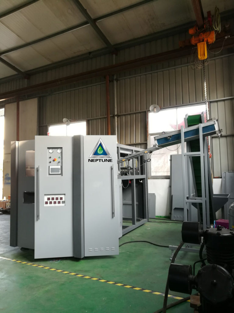 4000BPH Automatic Bottled Water Plant 9 2000bph auto bottle blow molding machine 1